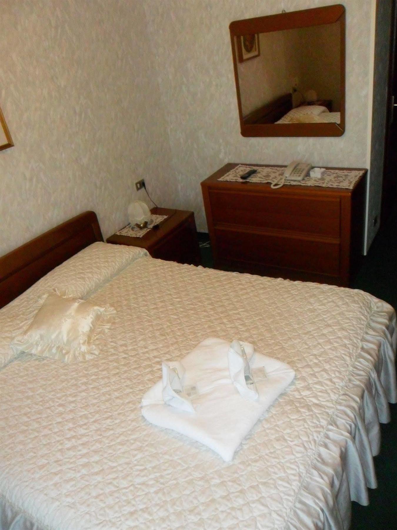 Hotel Andreis カヴァイオーン・ヴェロネーゼ エクステリア 写真